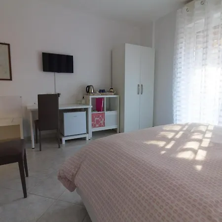 Nocleg ze śniadaniem Maison Lillina 4*