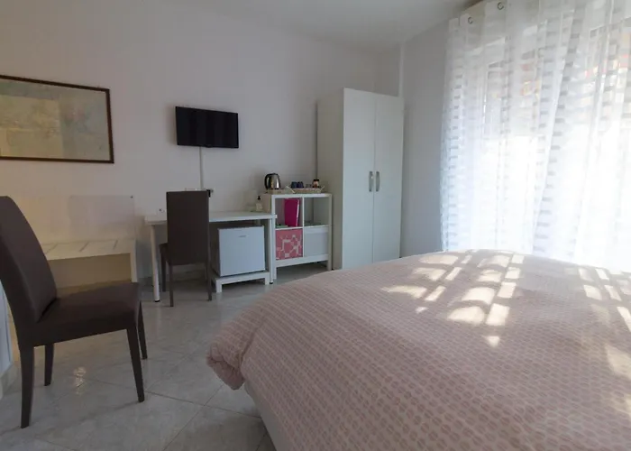 Nocleg ze śniadaniem Maison Lillina 4*