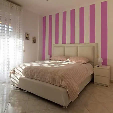 Maison Lillina Bed and Breakfast 4*