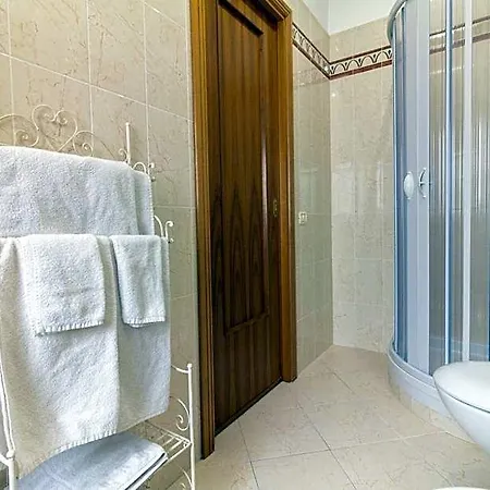 Maison Lillina Bed and Breakfast 4*